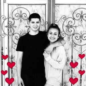 Meet your Posher, Desaree m